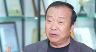 亚洲成人18